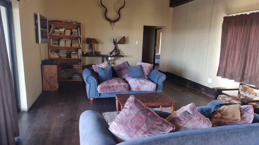 6 Bedroom Property for Sale in Merryhill Eastern Cape